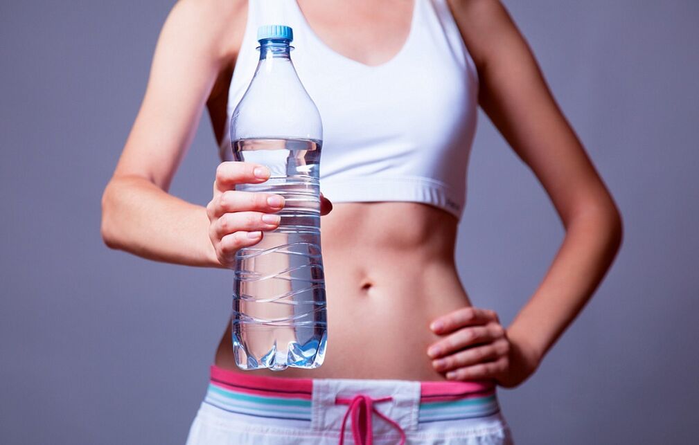 To effectively lose weight you need to consume enough water